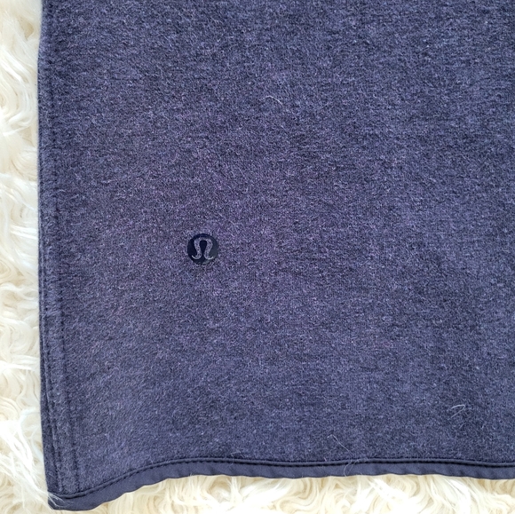 LULULEMON | City Bound Snap Button Close Strap Hooded Reversible jacket - Picture 10 of 15